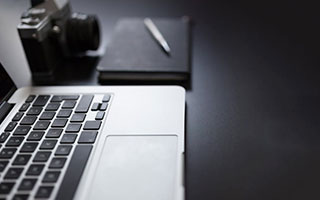 意甲知名评论员谈加比亚阻止莱奥脱衣庆祝：他的这种行为就是领袖的举动，值得赞扬